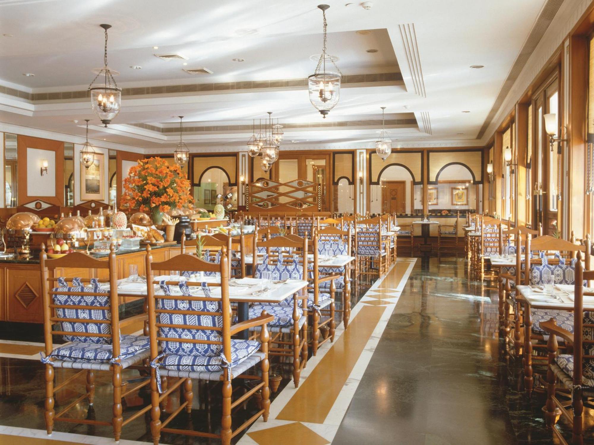 Trident Jaipur Hotel Kültér fotó The restaurant